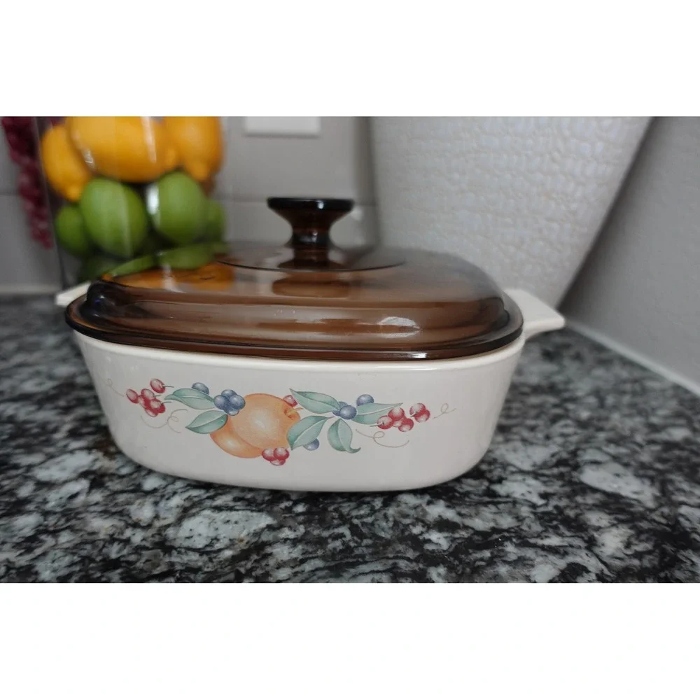 Vintage Corning Ware Casserole Dish 2 Liter Peach Orchard A-2-B‎ with Lid